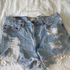 Levi high waisted distressed shorts